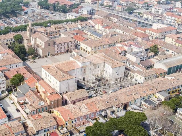 Palazzo in vendita a Cervia