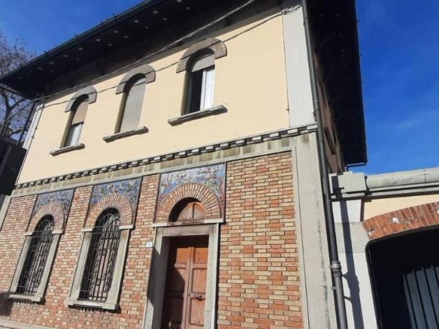 Palazzo in vendita a Cesena