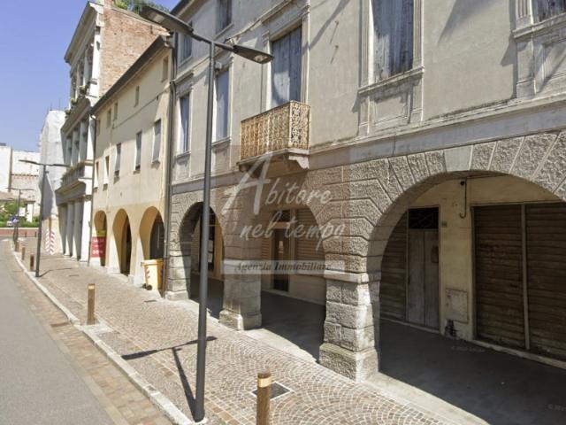 Palazzo in vendita a Cittadella via borgo padova 23