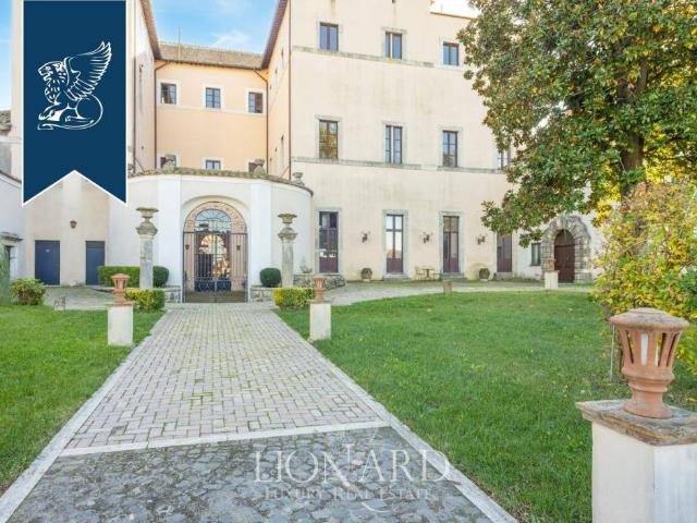 Palazzo in vendita a Civita Castellana
