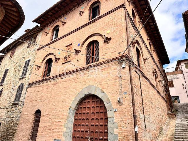 Palazzo in vendita a Deruta via dei Pittori