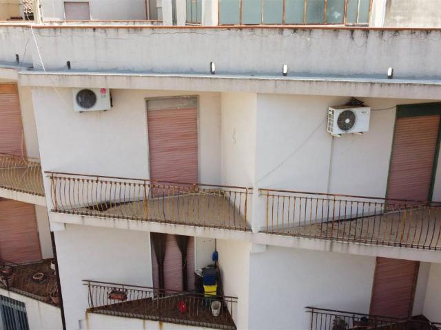 Palazzo in vendita a Graniti