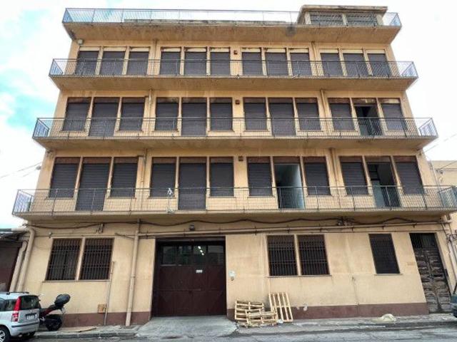 Palazzo in vendita a Messina