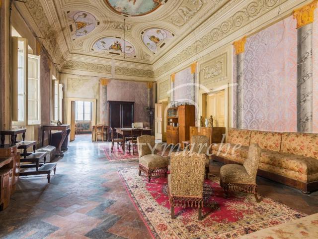 Palazzo in vendita a Montecarotto 580m² Montecarotto