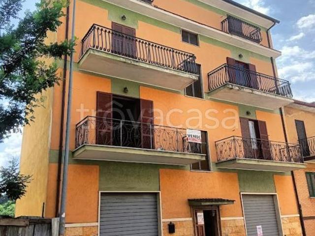 Palazzo in vendita a Montorio Romano via Roma, 49