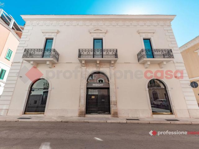 Palazzo in vendita a Monopoli