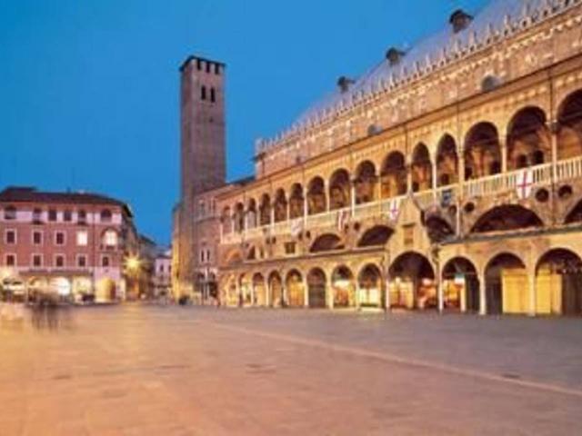 Palazzo in vendita a Padova