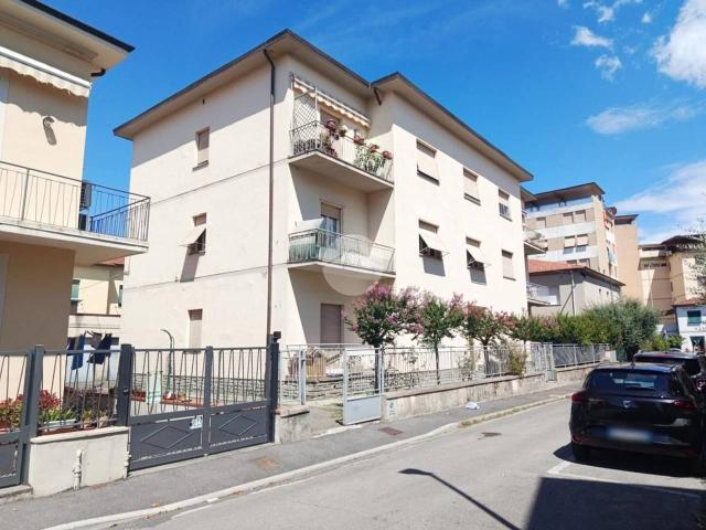 Palazzo in vendita a Pistoia