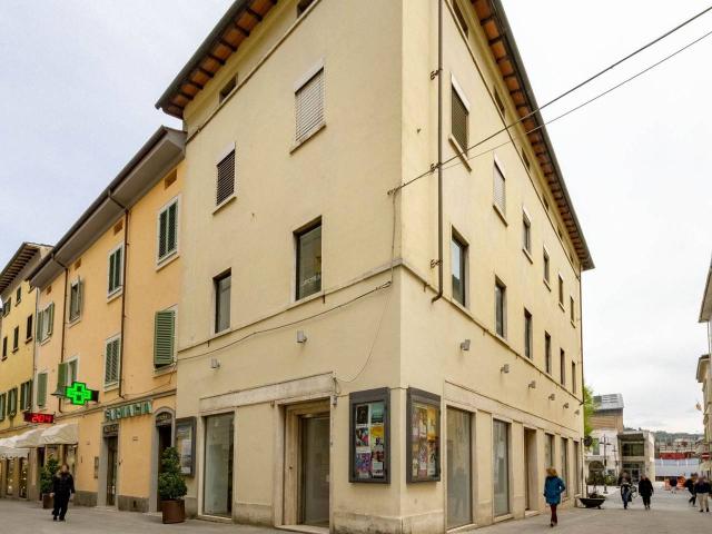 Palazzo in vendita a Poggibonsi