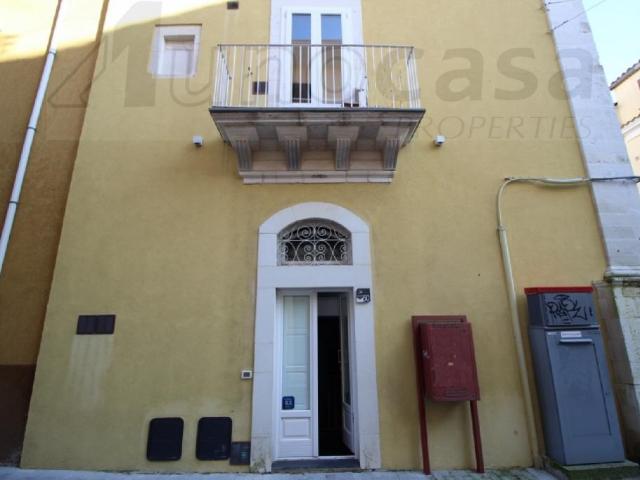 Palazzo in vendita a Ragusa