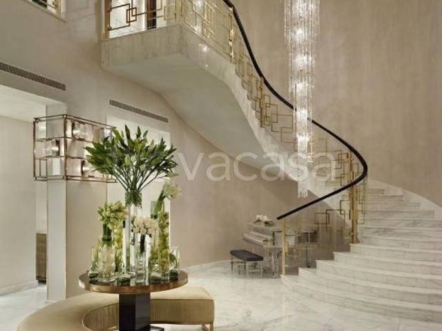 Palazzo in vendita a Roma piazza Barberini, Vittorio Veneto