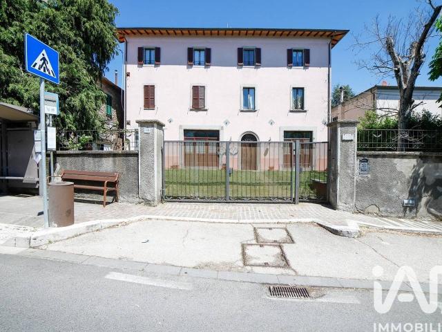 Palazzo in vendita a Santa Fiora