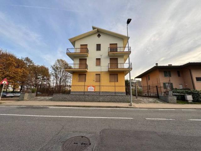 Palazzo in vendita a Santo Stefano Belbo