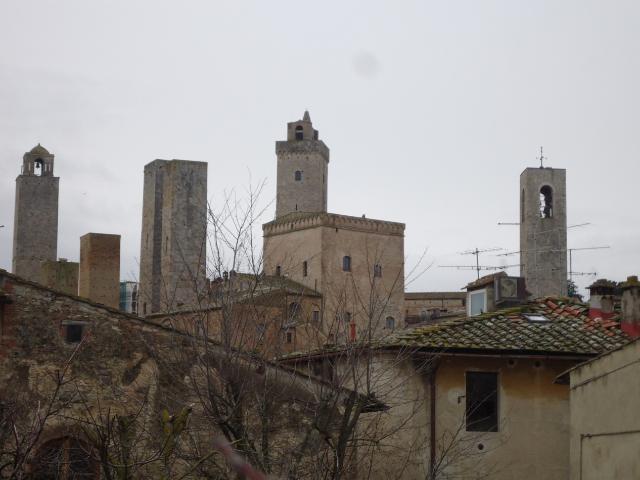 PALAZZO in VENDITA a SAN GIMIGNANO di 18 vani