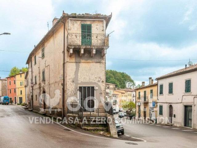 Palazzo in vendita a Semproniano