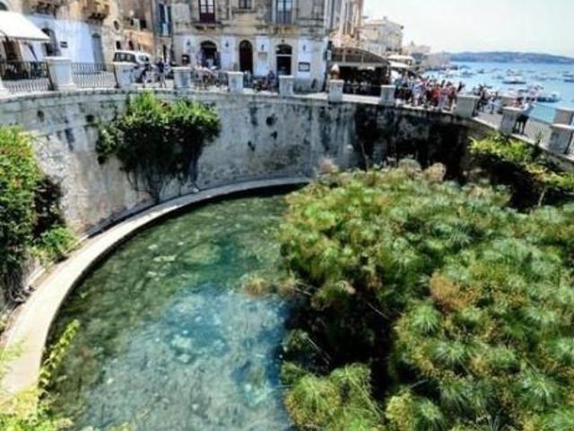Palazzo in vendita a Siracusa