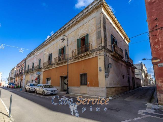 Palazzo in vendita a Supersano
