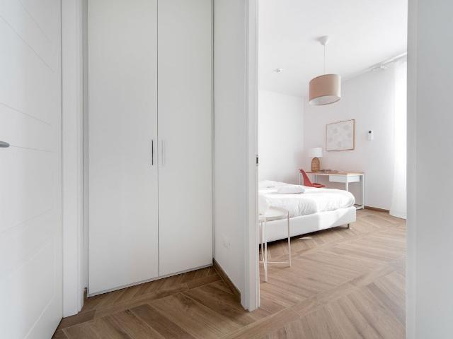 Palazzo Pedretti 207, Bologna Amsterdam Apartments for Rent