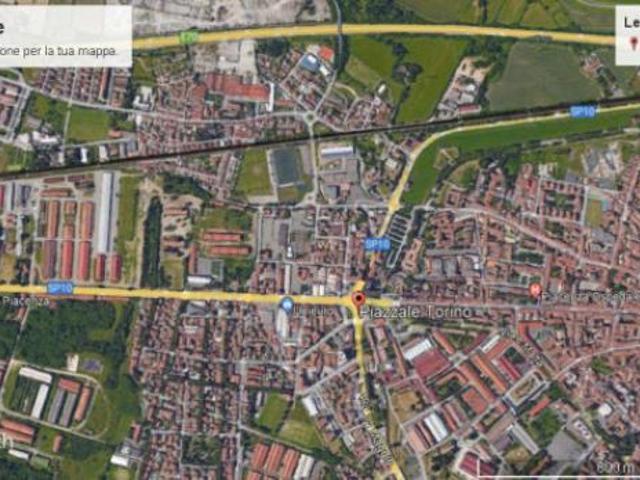 Palazzo / Stabile di 990 m con 4 locali in vendita a Piacenza