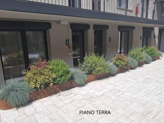 Palazzo / Stabile in affitto a Milano MI