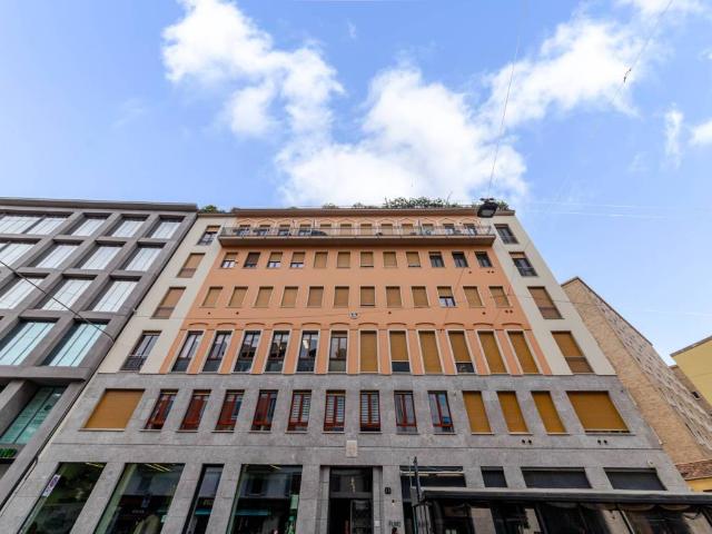 Palazzo / Stabile in affitto a Milano MI