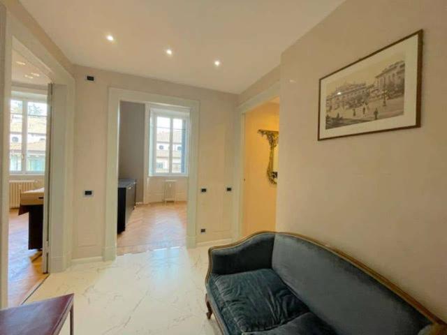 Palazzo / Stabile in affitto a Milano MI