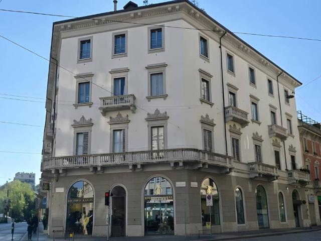 Palazzo / Stabile in affitto a Milano MI