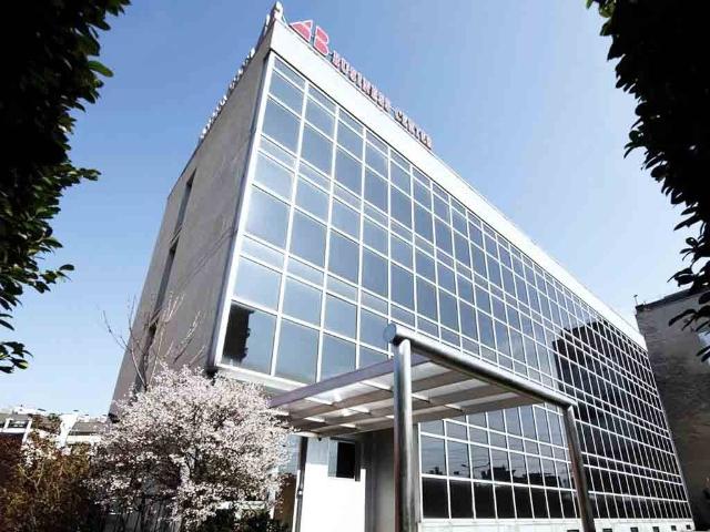 Palazzo / Stabile in affitto a Milano MI