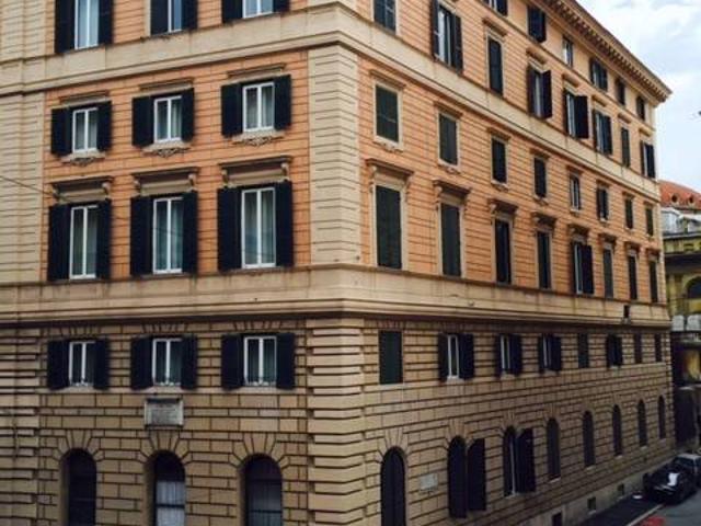 Palazzo / Stabile in affitto a Roma RM