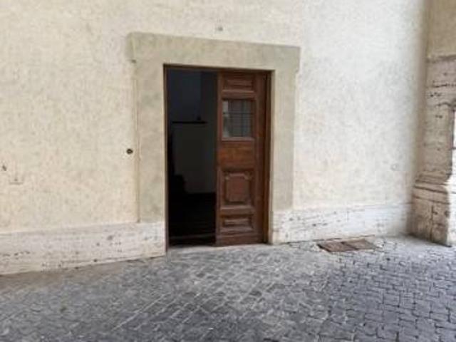 Palazzo / Stabile in affitto a Roma RM