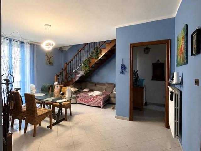 Palazzo / Stabile in affitto a Villastellone TO