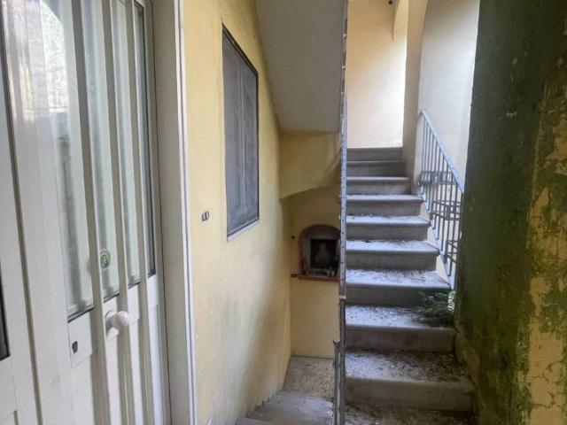 Palazzo / Stabile in vendita a Maddaloni CE