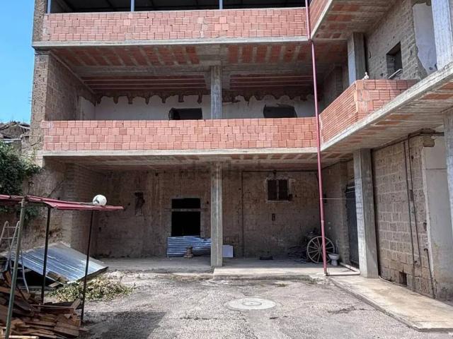 Palazzo / Stabile in vendita a Marcianise CE