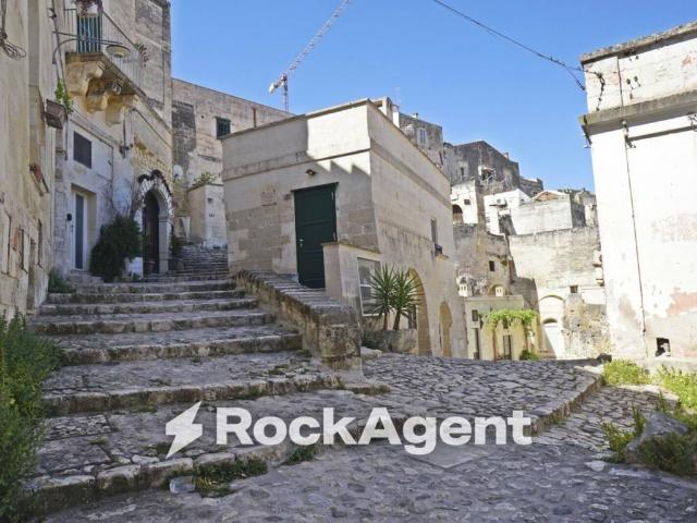 Palazzo / Stabile in vendita a Matera MT