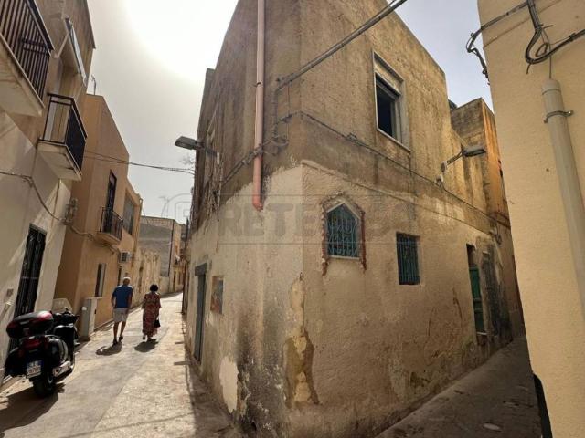 Palazzo / Stabile in vendita a Mazara del Vallo TP