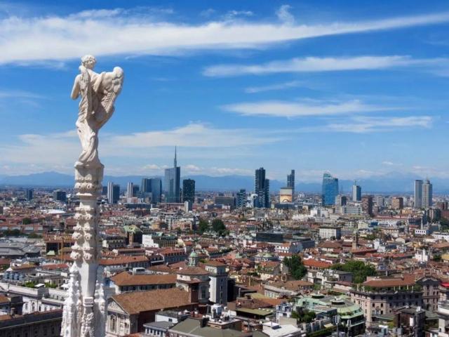 Palazzo / Stabile in vendita a Milano MI