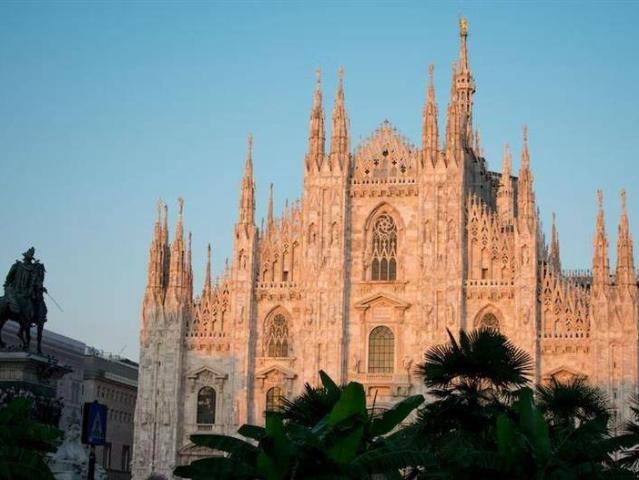 Palazzo / Stabile in vendita a Milano MI