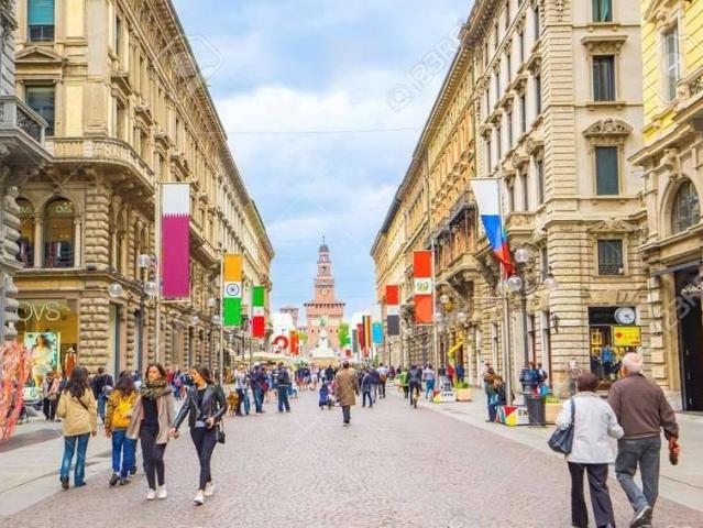 Palazzo / Stabile in vendita a Milano MI