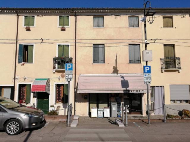Palazzo / Stabile in vendita a Mira VE