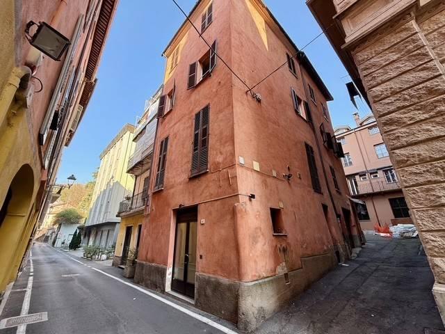 Palazzo / Stabile in vendita a Mondovì CN