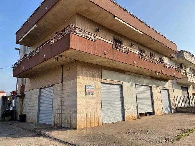 Palazzo / Stabile in vendita a Mondragone CE