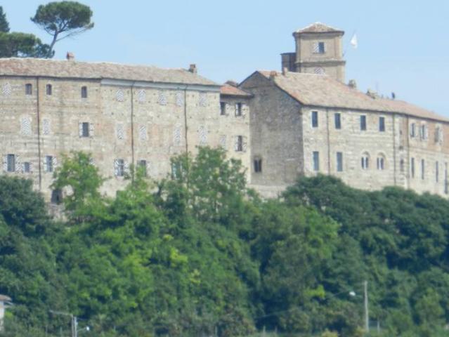Palazzo / Stabile in vendita a Montiglio Monferrato AT