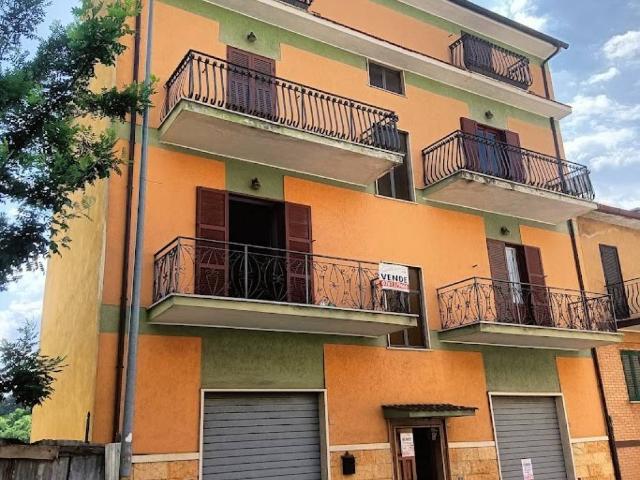 Palazzo / Stabile in vendita a Montorio Romano RM
