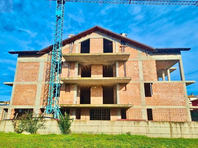 Palazzo / Stabile in vendita a Morro d'Oro TE