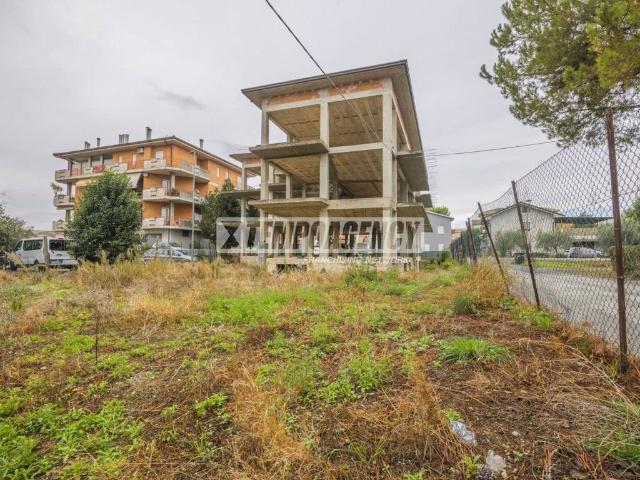Palazzo / Stabile in vendita a Morrovalle MC