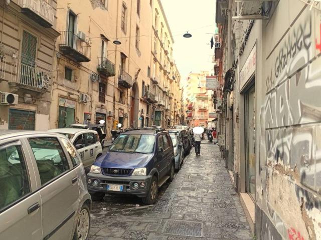 Palazzo / Stabile in vendita a Napoli NA