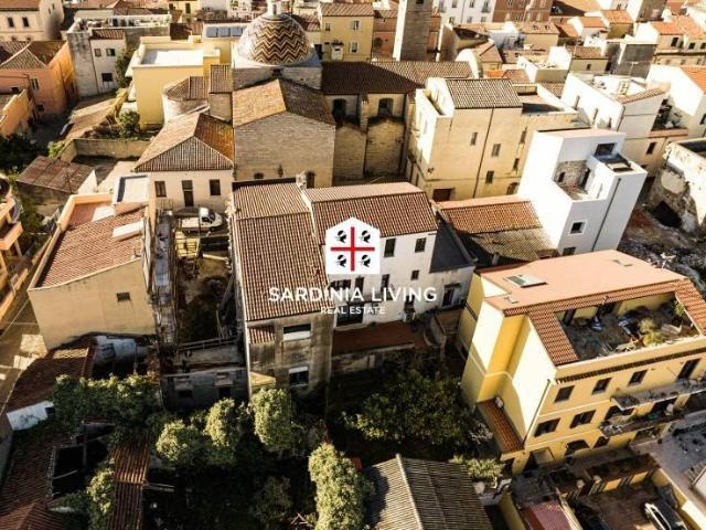 Palazzo / Stabile in vendita a Olbia SS
