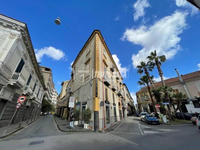 Palazzo / Stabile in vendita a Aversa CE