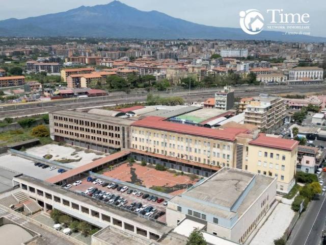 Palazzo / Stabile in vendita a Acireale CT