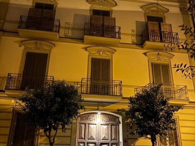 Palazzo / Stabile in vendita a Afragola NA